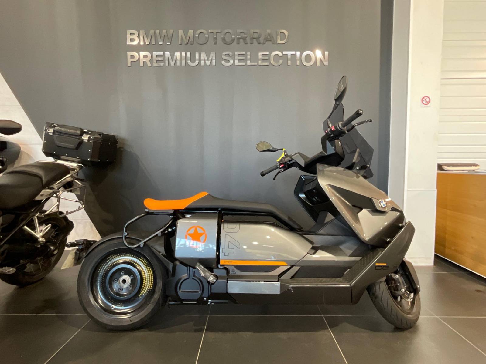 Achetez un BMW CE-04 11 kw chez Normandy motos !