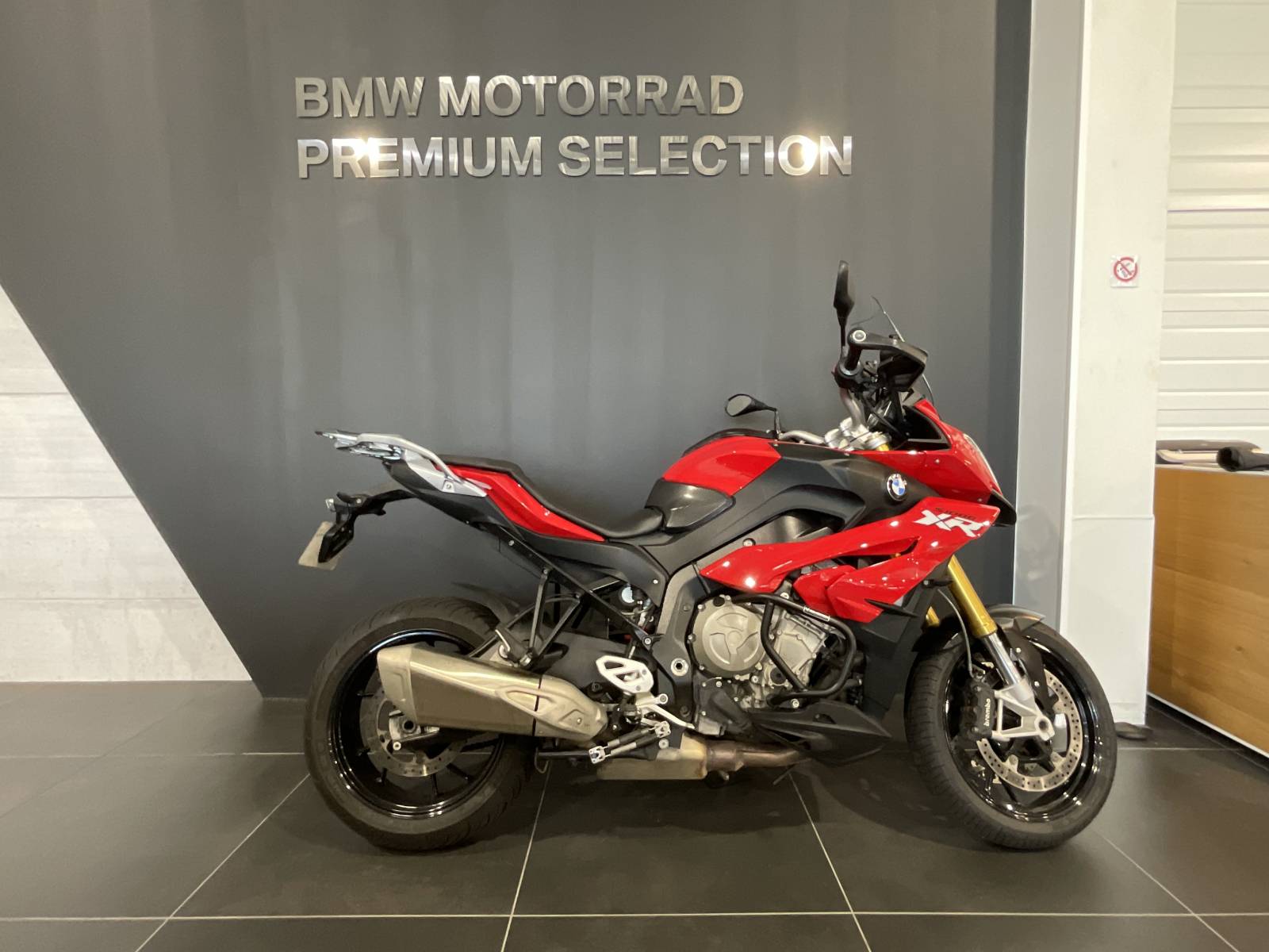 Achetez une BMW S1000XR chez Normandy Motos !